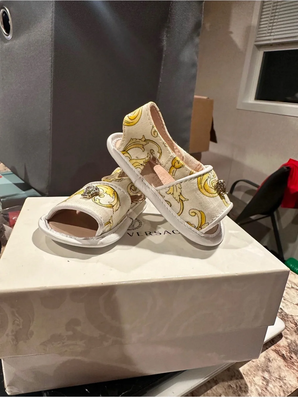 Versace Kids Cream & Yellow Baroque Baby Sandals
